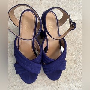Idore 4” royal blue chunk heels